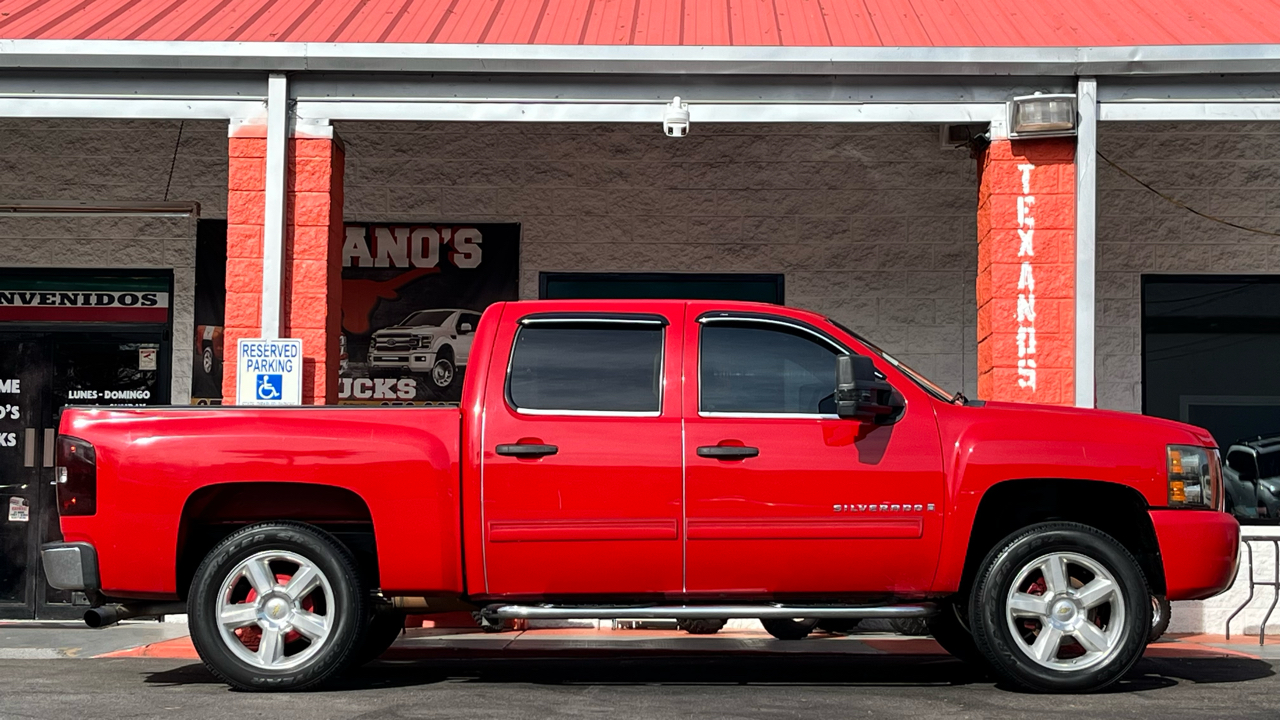 Chevrolet Silverado 1500 LS Crew Cab 2WD 2009