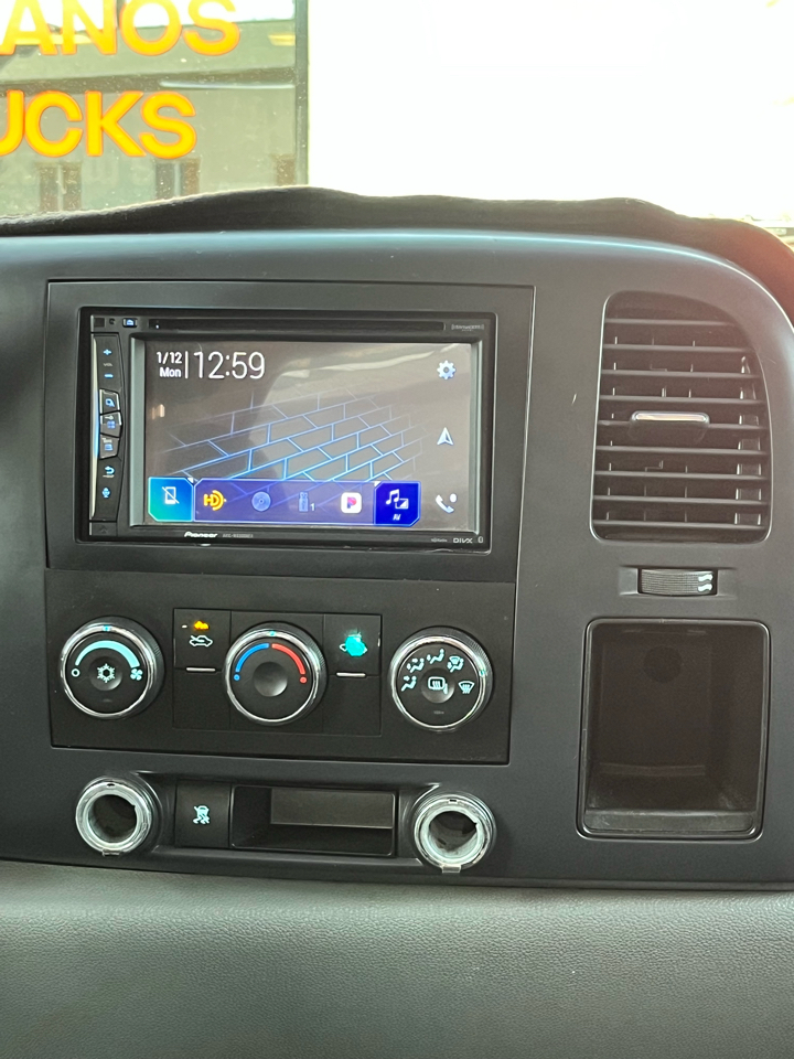 Chevrolet Silverado 1500 LS Crew Cab 2WD 2009