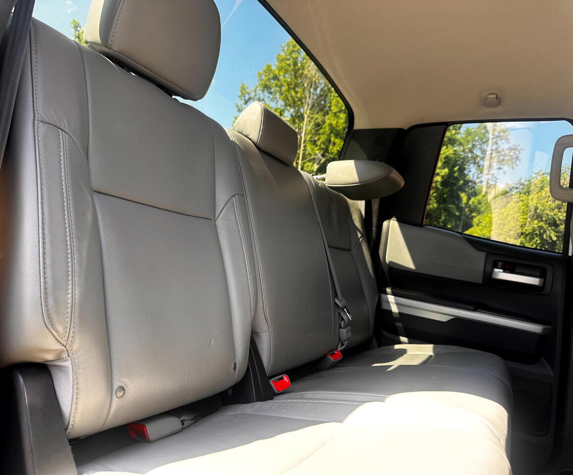 Toyota Tundra Limited 5.7L FFV Double Cab 2WD 2017