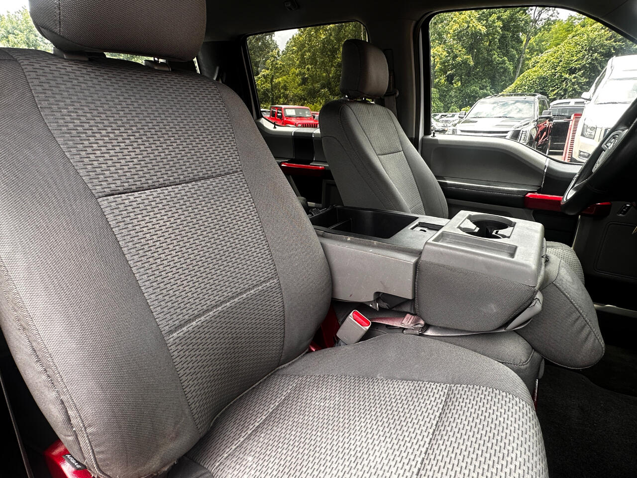 Ford F-150 XLT SuperCrew 5.5-ft. Bed 2WD 2015