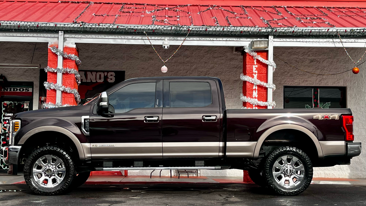 Ford F-250 SD Lariat 4WD 2019