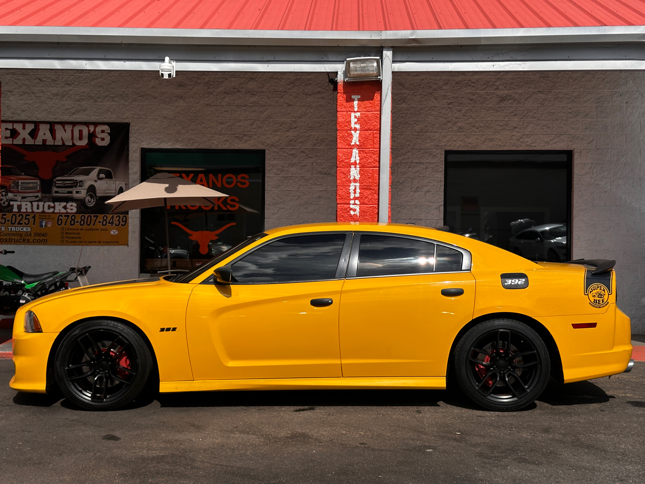 Dodge Charger 4dr Sdn SRT8 Super Bee RWD 2012
