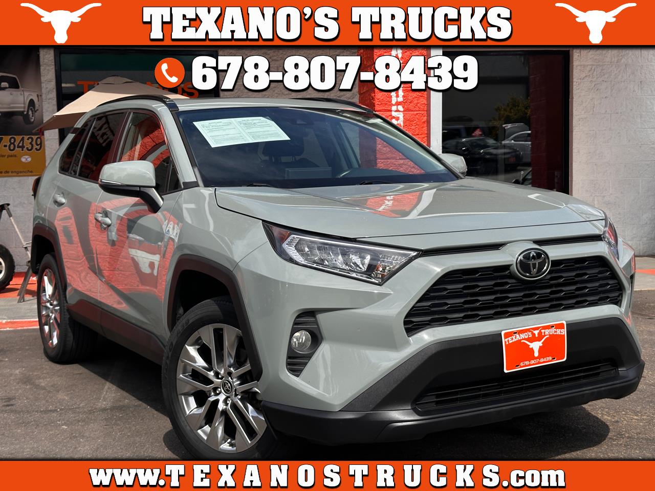 Toyota RAV4 XLE Premium FWD (Natl) 2021