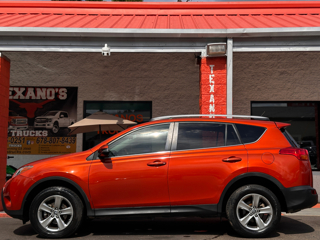 Toyota RAV4 FWD 4dr XLE (Natl) 2015