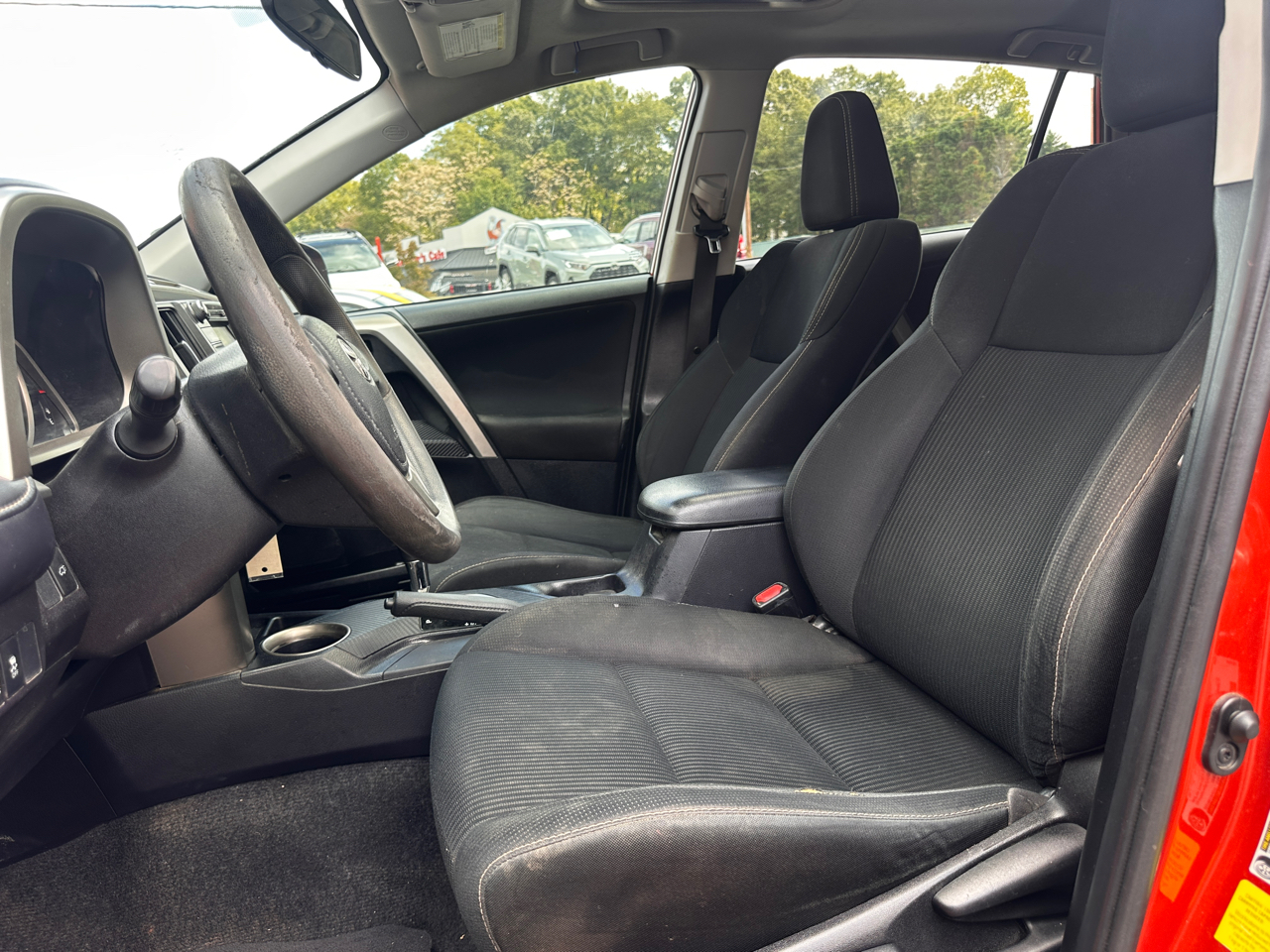 Toyota RAV4 FWD 4dr XLE (Natl) 2015