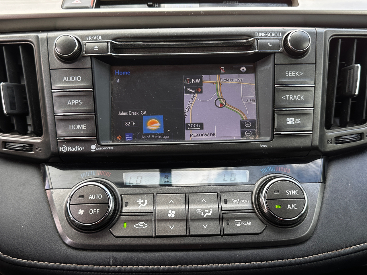 Toyota RAV4 FWD 4dr XLE (Natl) 2015