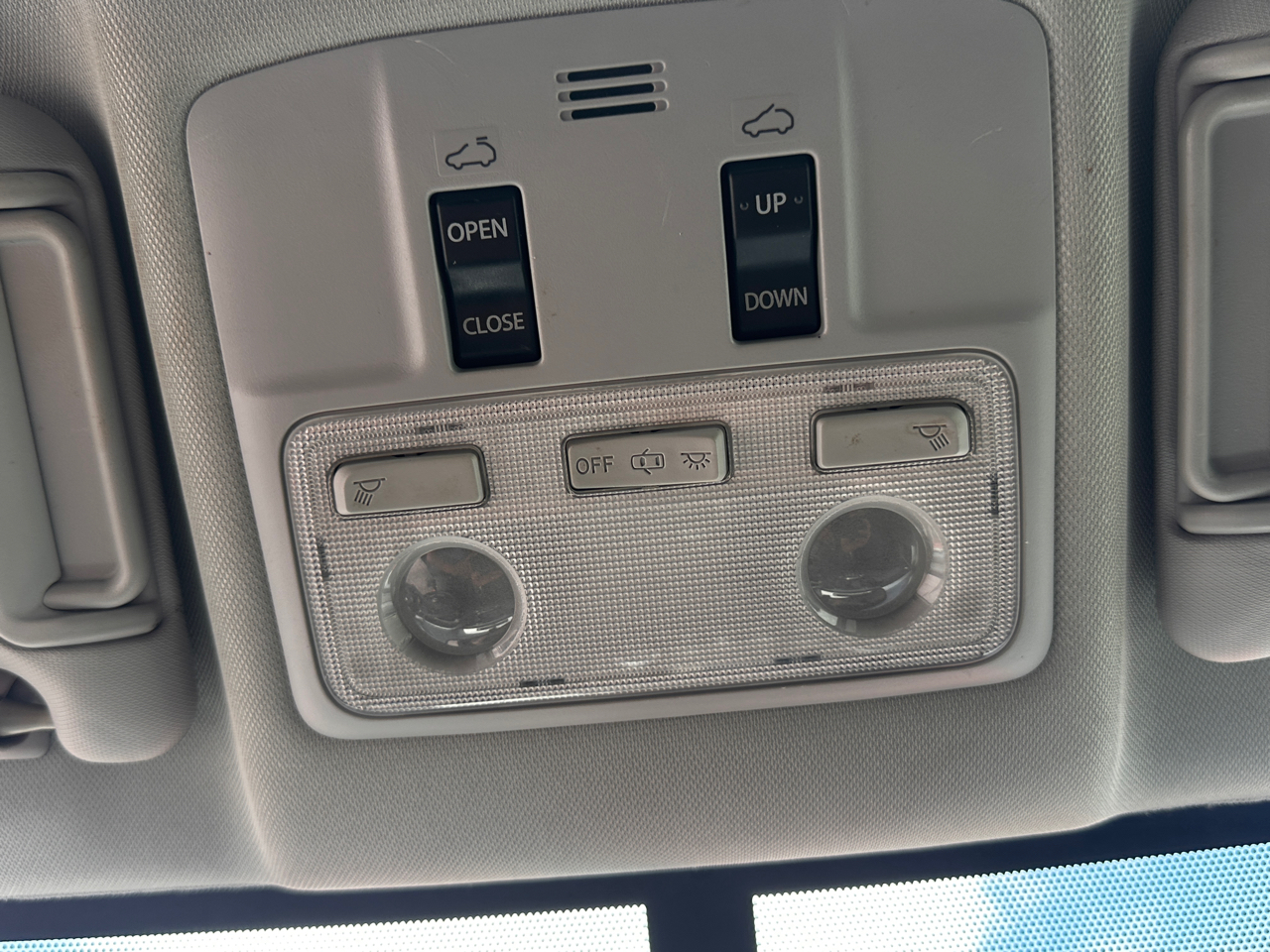 Toyota RAV4 FWD 4dr XLE (Natl) 2015