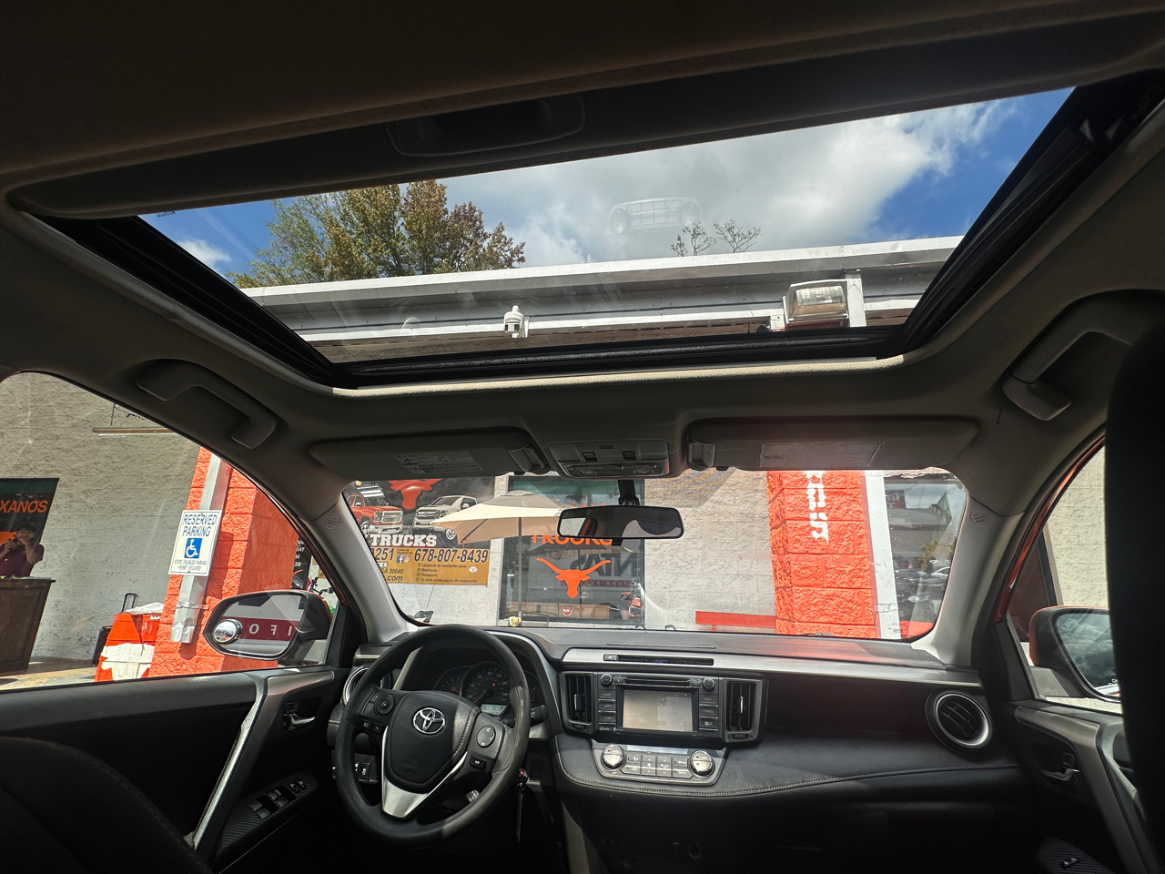 Toyota RAV4 FWD 4dr XLE (Natl) 2015