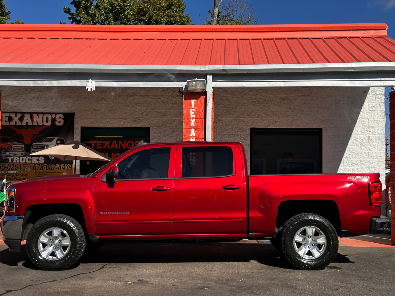 Chevrolet Silverado 1500 4WD Crew Cab 143.5" LT w/1LT 2018