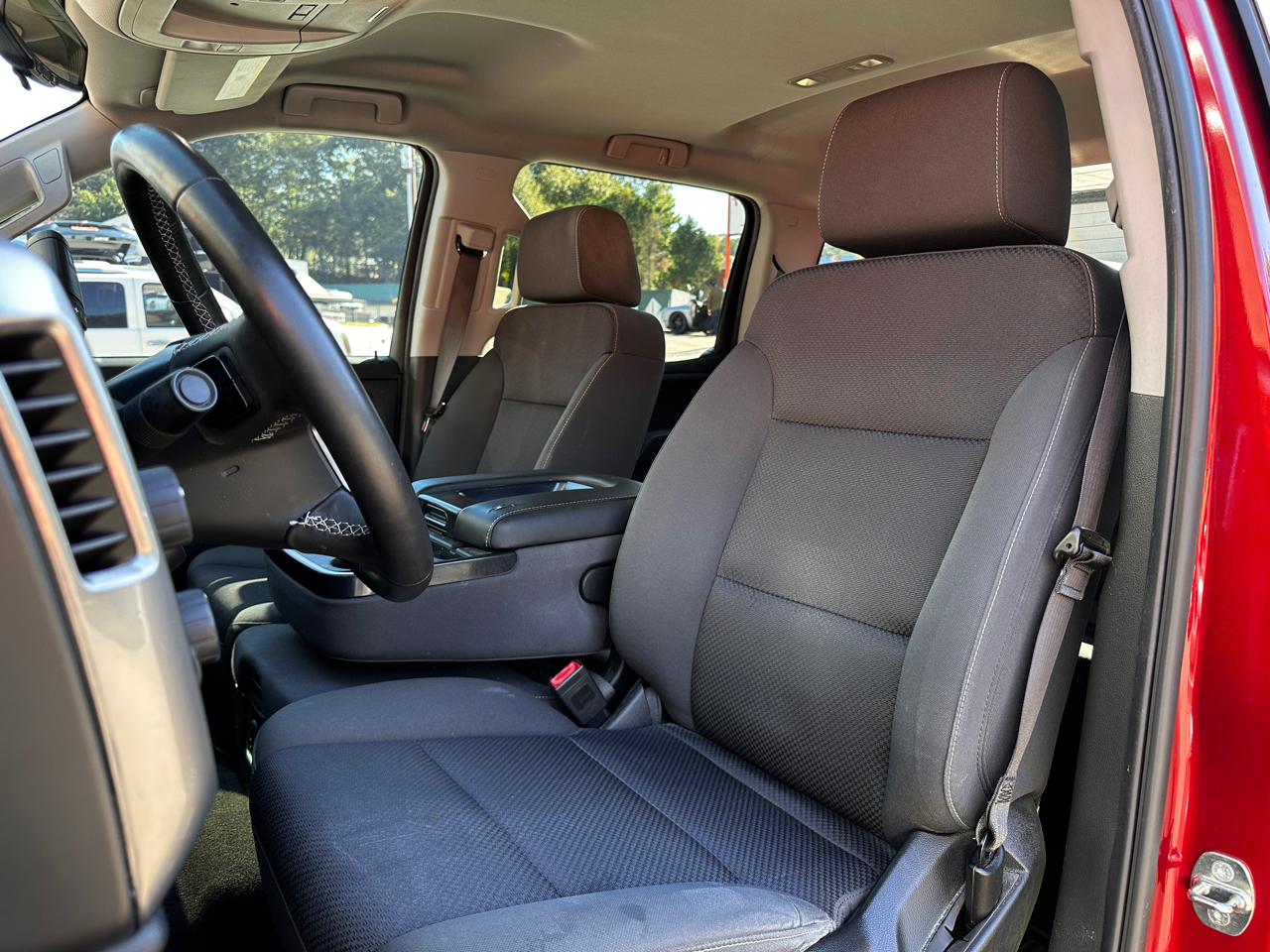 Chevrolet Silverado 1500 4WD Crew Cab 143.5" LT w/1LT 2018