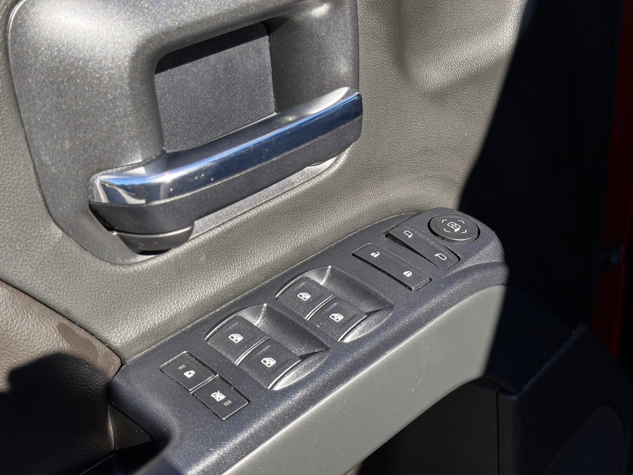 Chevrolet Silverado 1500 4WD Crew Cab 143.5" LT w/1LT 2018