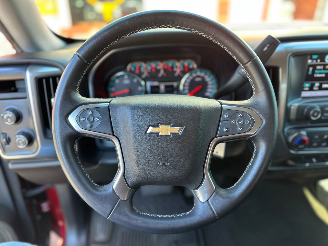 Chevrolet Silverado 1500 4WD Crew Cab 143.5" LT w/1LT 2018