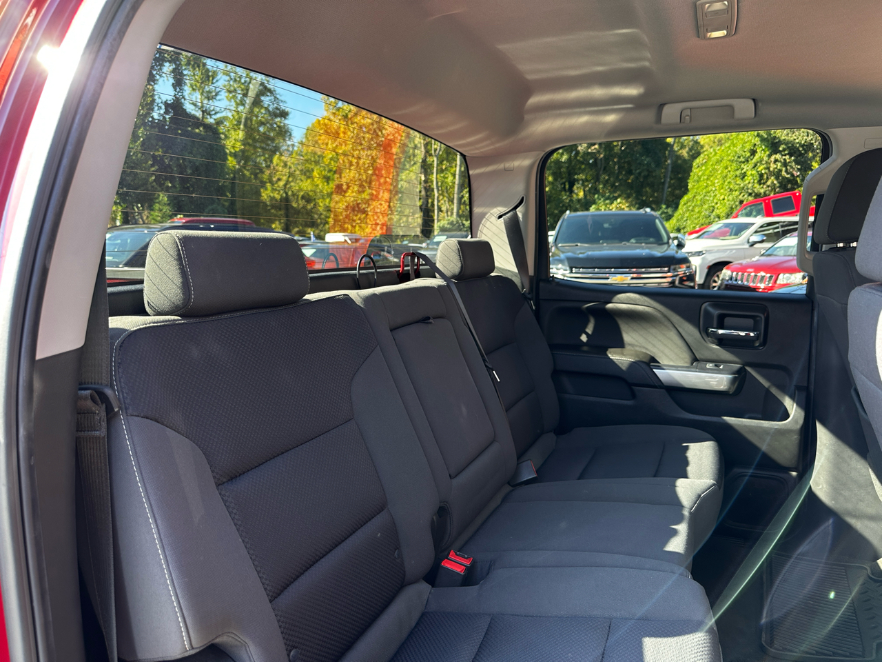 Chevrolet Silverado 1500 4WD Crew Cab 143.5" LT w/1LT 2018