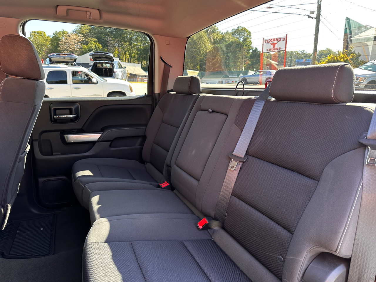 Chevrolet Silverado 1500 4WD Crew Cab 143.5" LT w/1LT 2018