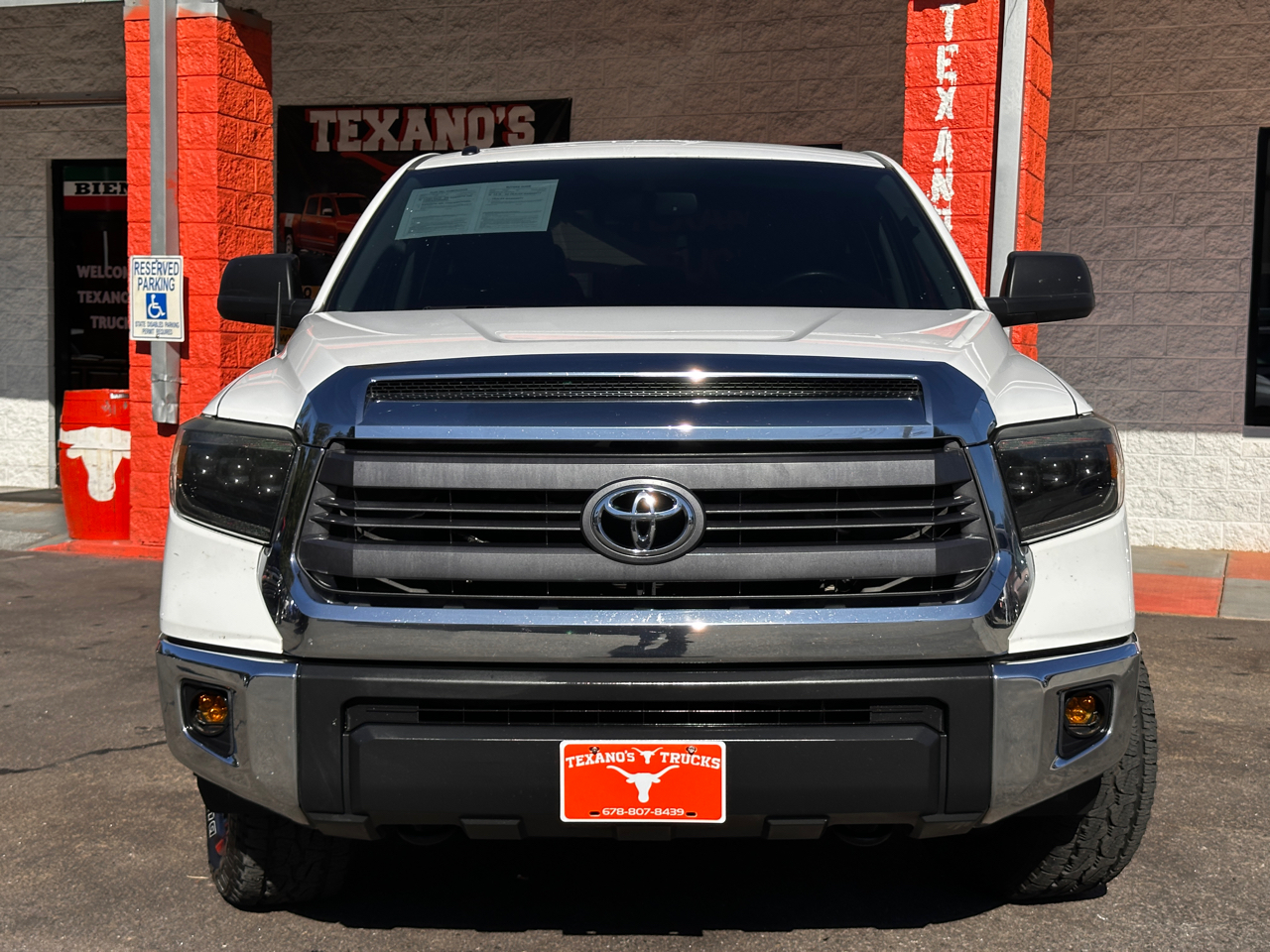 Toyota Tundra 2WD Truck CrewMax 5.7L V8 6-Spd AT SR5 (Natl) 2014