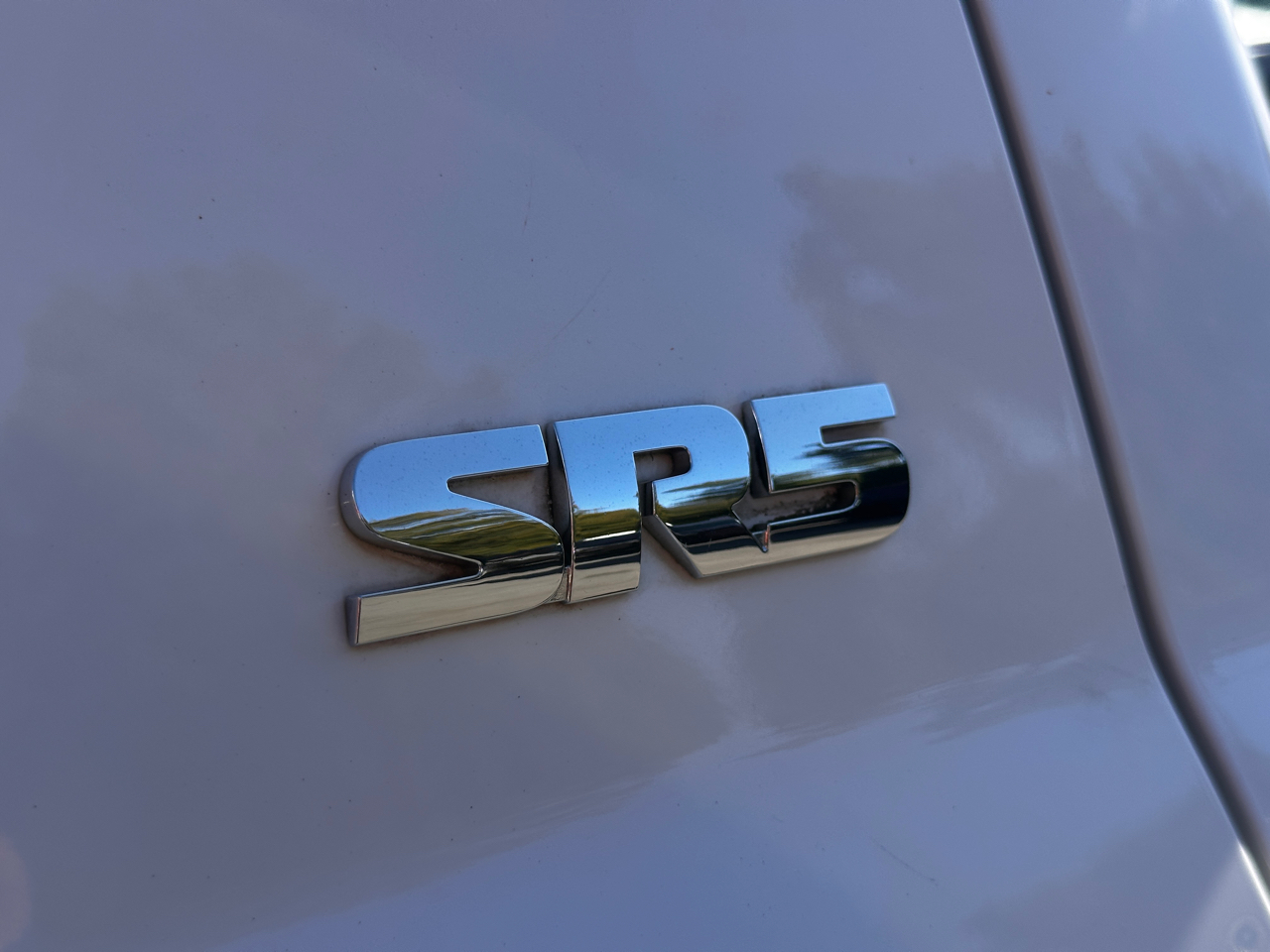 Toyota Tundra 2WD Truck CrewMax 5.7L V8 6-Spd AT SR5 (Natl) 2014