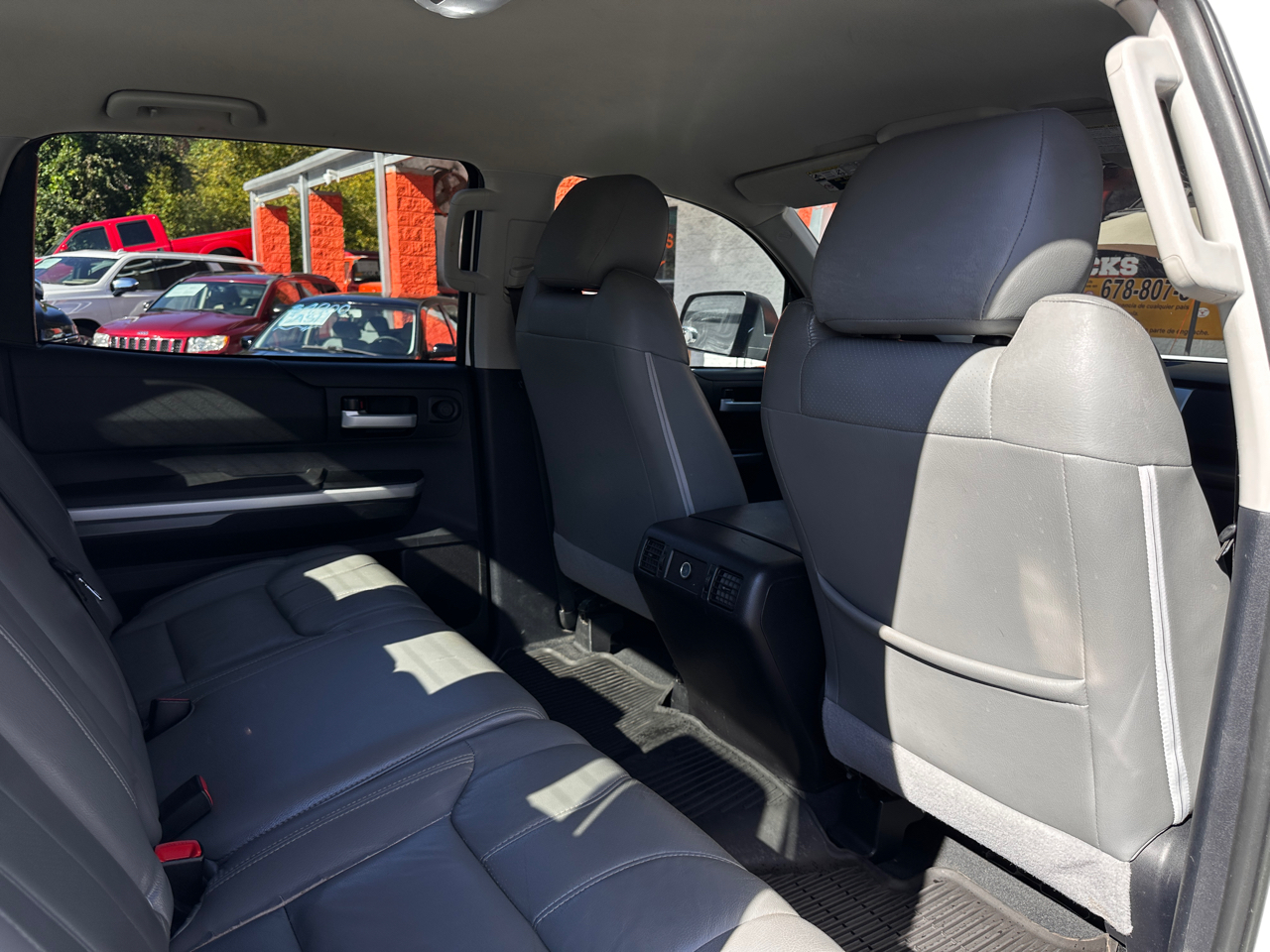 Toyota Tundra 2WD Truck CrewMax 5.7L V8 6-Spd AT SR5 (Natl) 2014