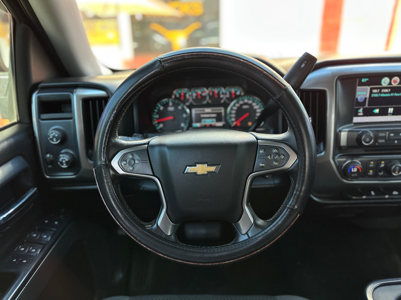 Chevrolet Silverado 1500 4WD Crew Cab 143.5" LT w/1LT 2015