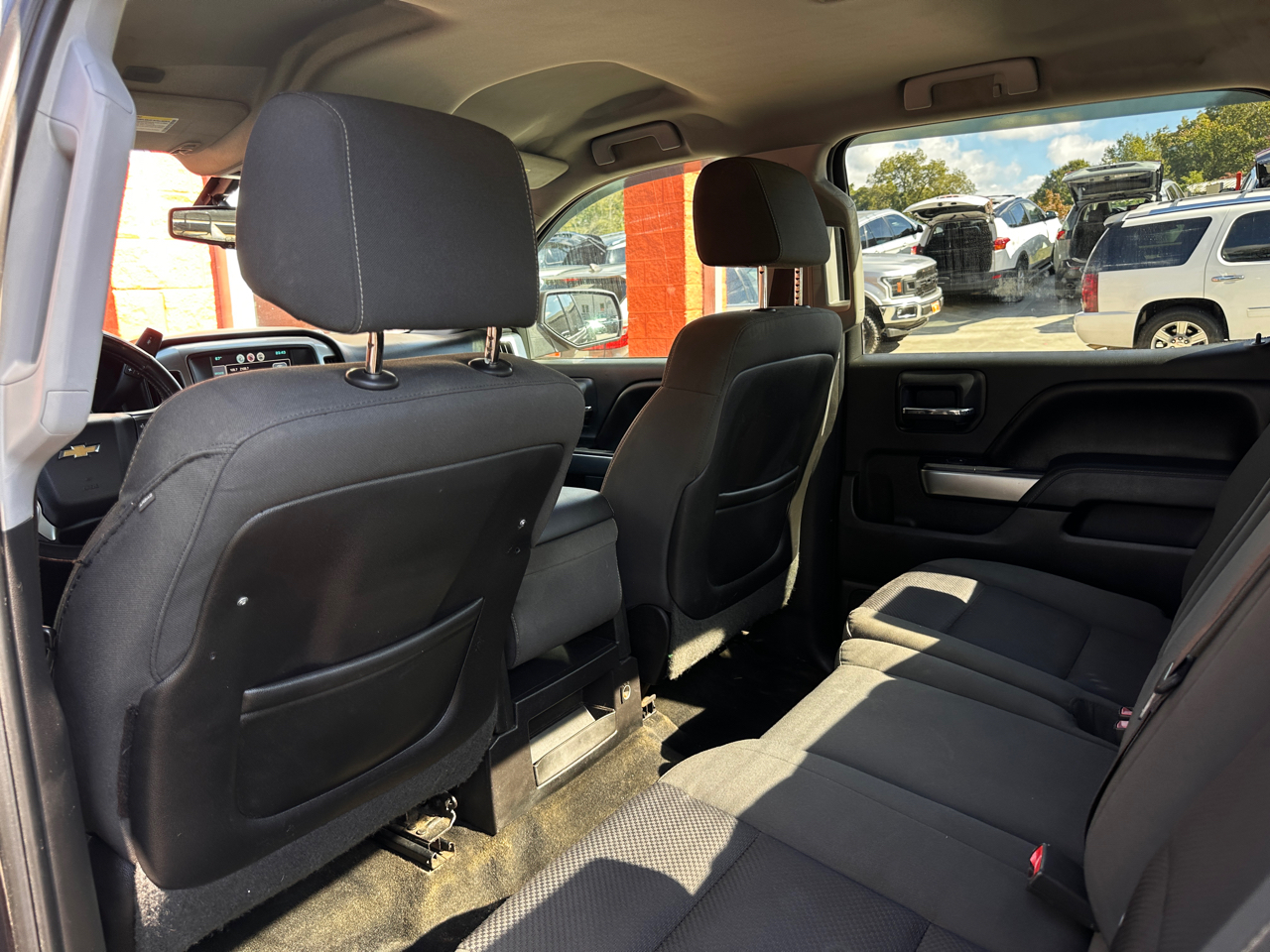 Chevrolet Silverado 1500 4WD Crew Cab 143.5" LT w/1LT 2015