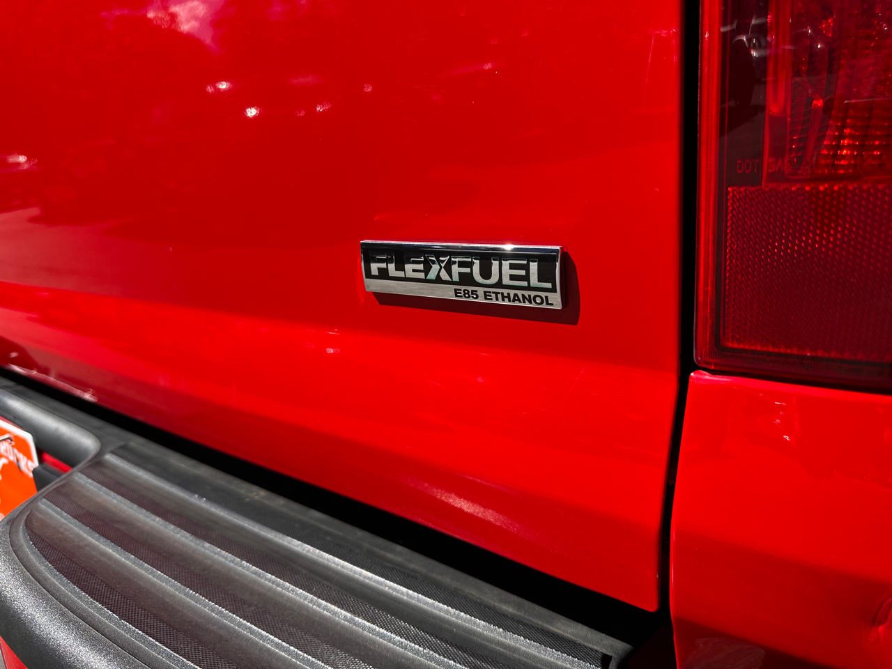 Chevrolet Avalanche 2WD Crew Cab LS 2010