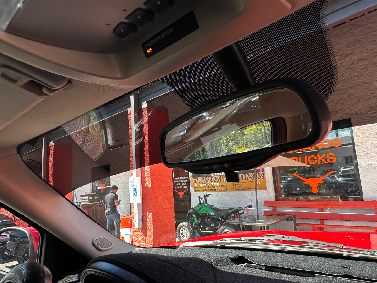 Chevrolet Avalanche 2WD Crew Cab LS 2010