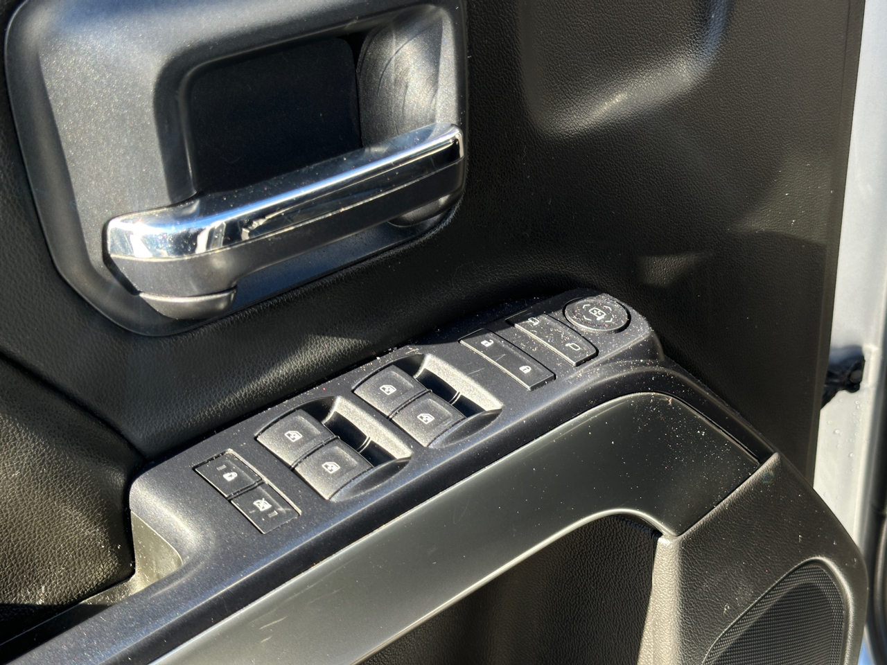 Chevrolet Silverado 1500 2WD Double Cab 143.5" LT w/1LT 2015