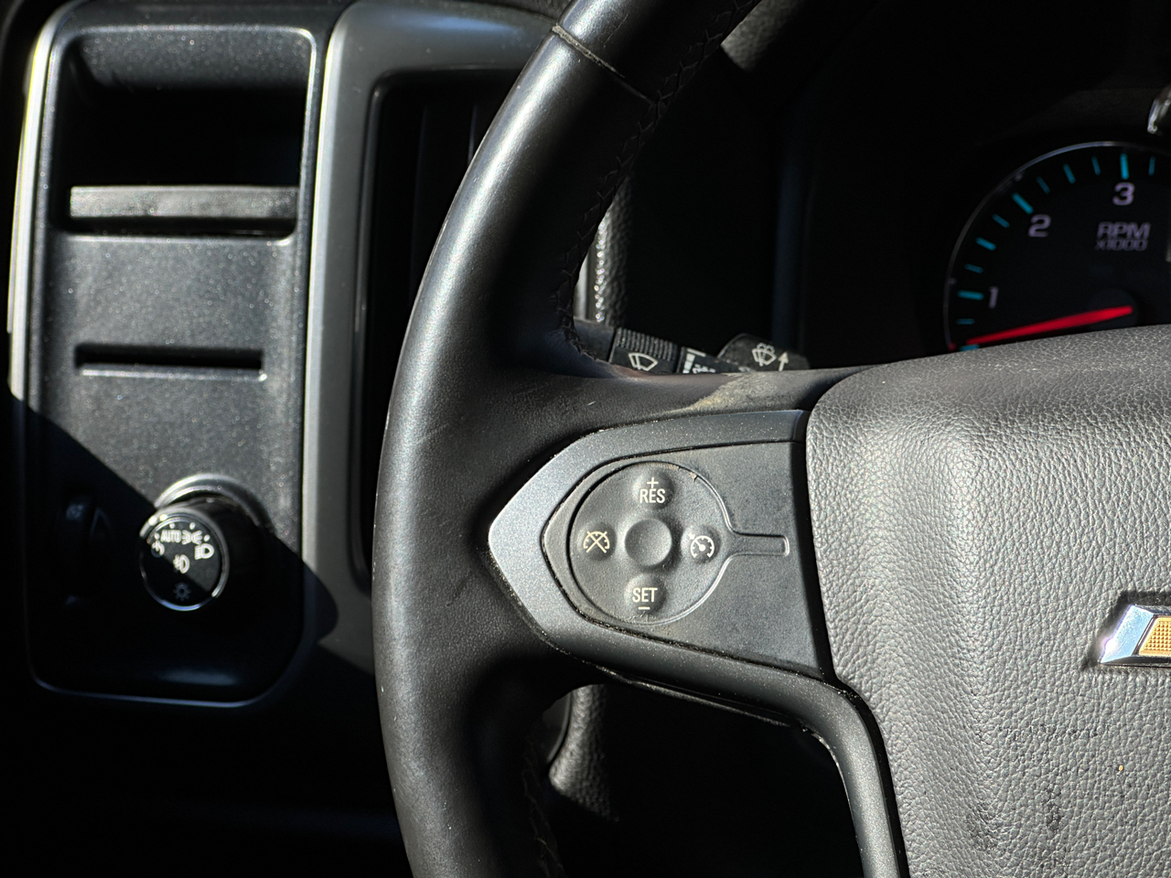 Chevrolet Silverado 1500 2WD Double Cab 143.5" LT w/1LT 2015