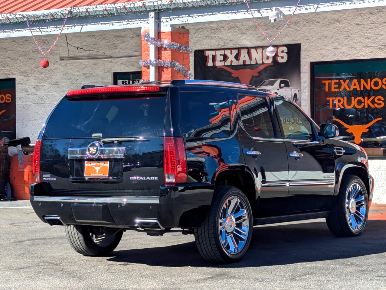 Cadillac Escalade AWD 4dr Platinum Edition 2012