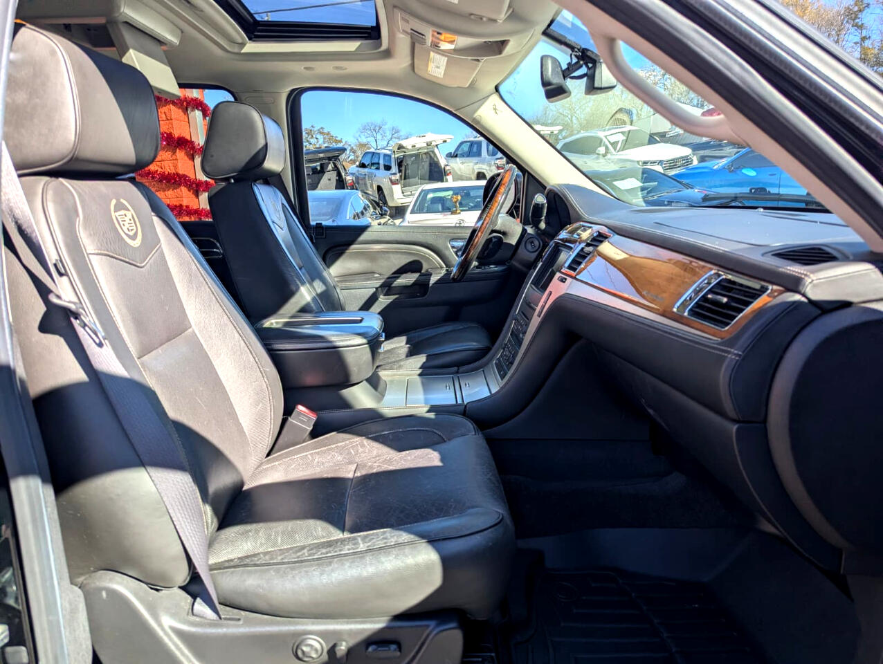 Cadillac Escalade AWD 4dr Platinum Edition 2012