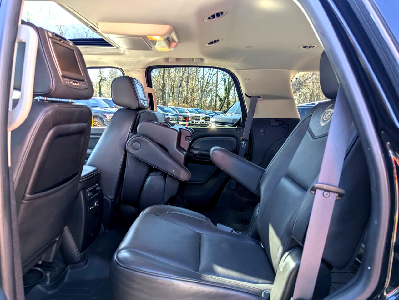 Cadillac Escalade AWD 4dr Platinum Edition 2012