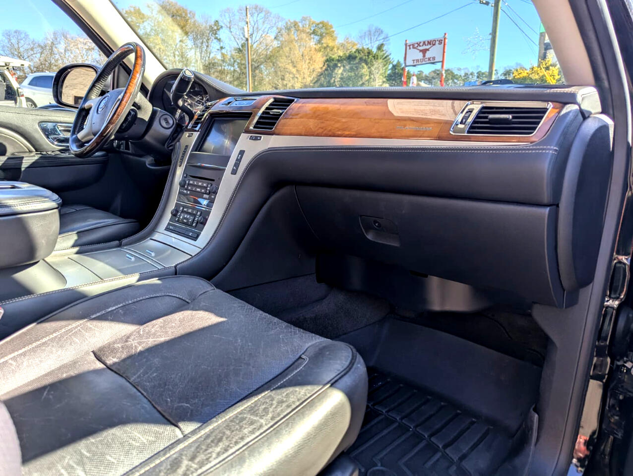 Cadillac Escalade AWD 4dr Platinum Edition 2012