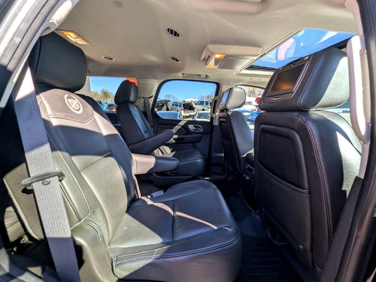 Cadillac Escalade AWD 4dr Platinum Edition 2012