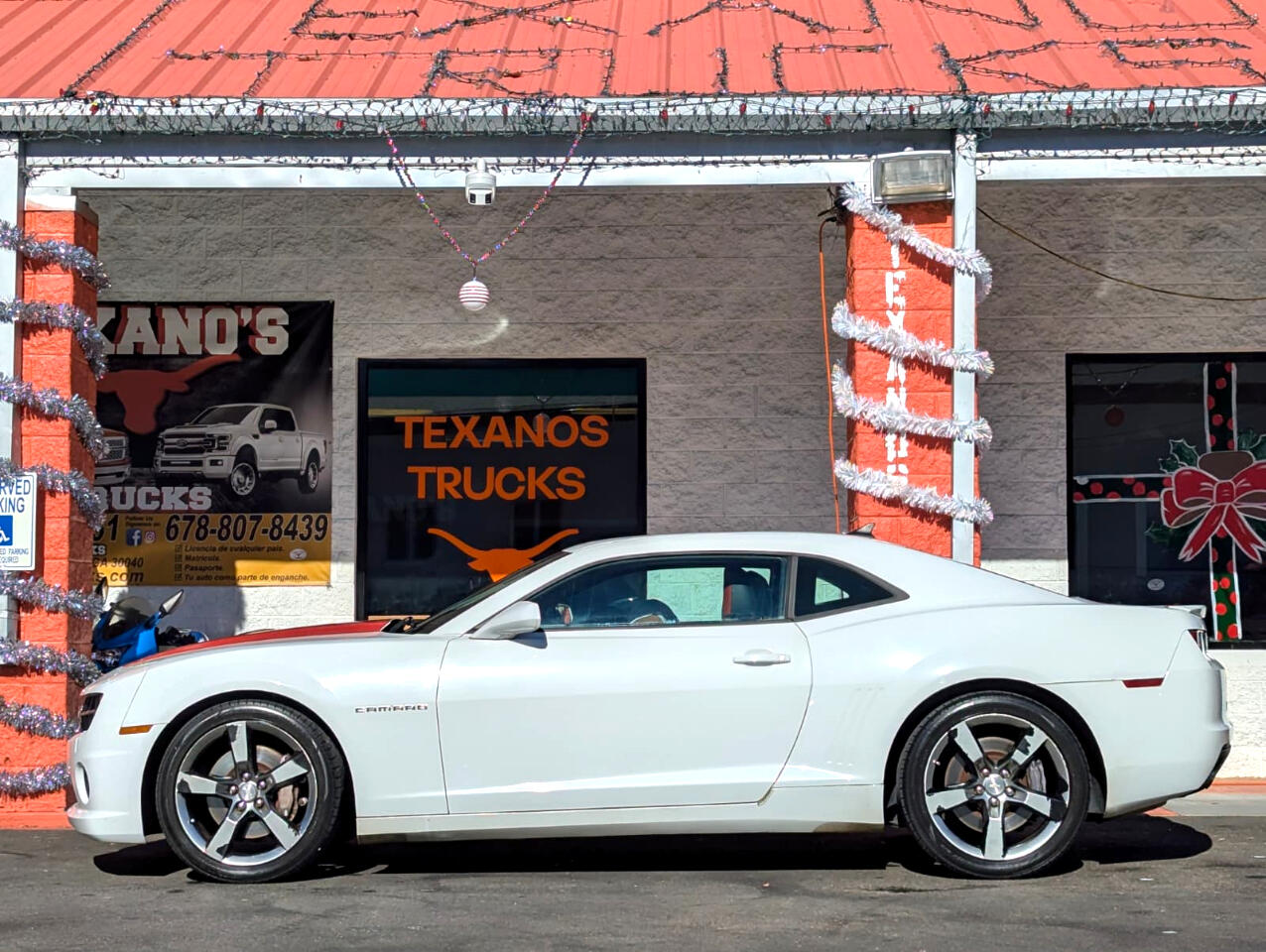 Chevrolet Camaro 2dr Cpe 2SS 2011