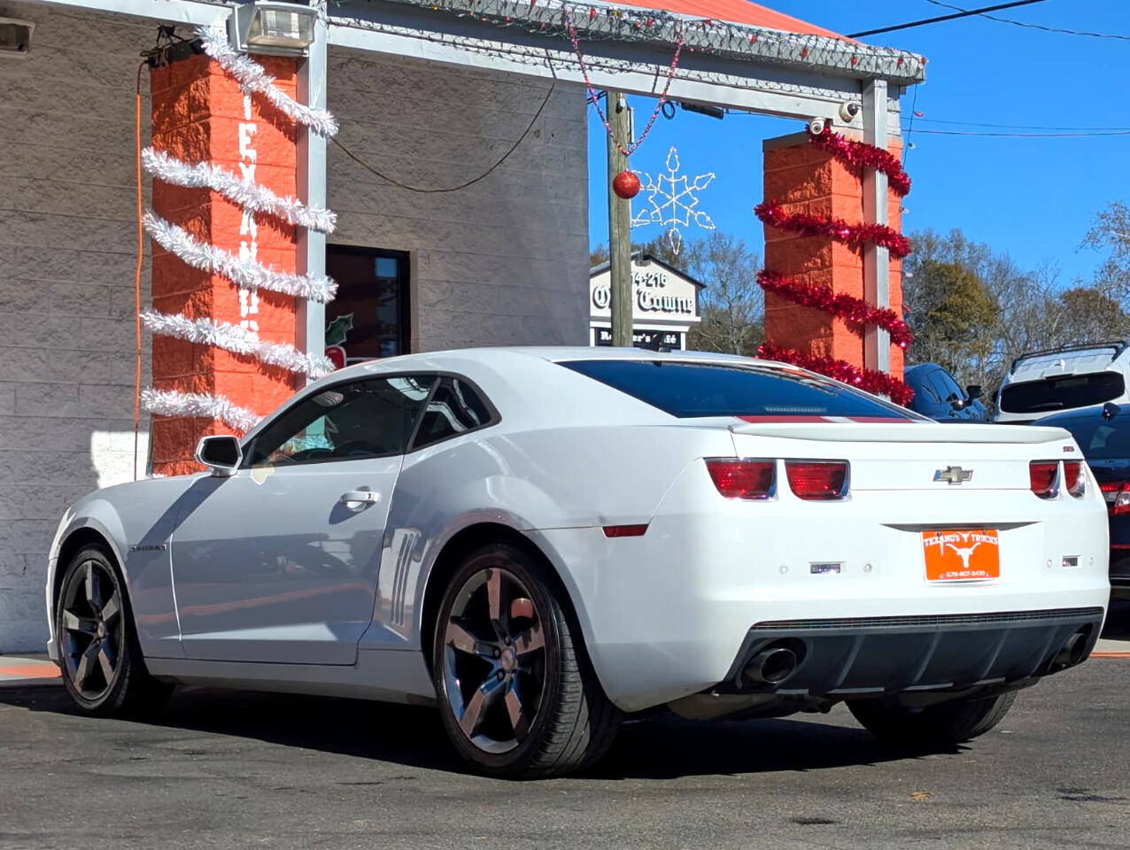 Chevrolet Camaro 2dr Cpe 2SS 2011