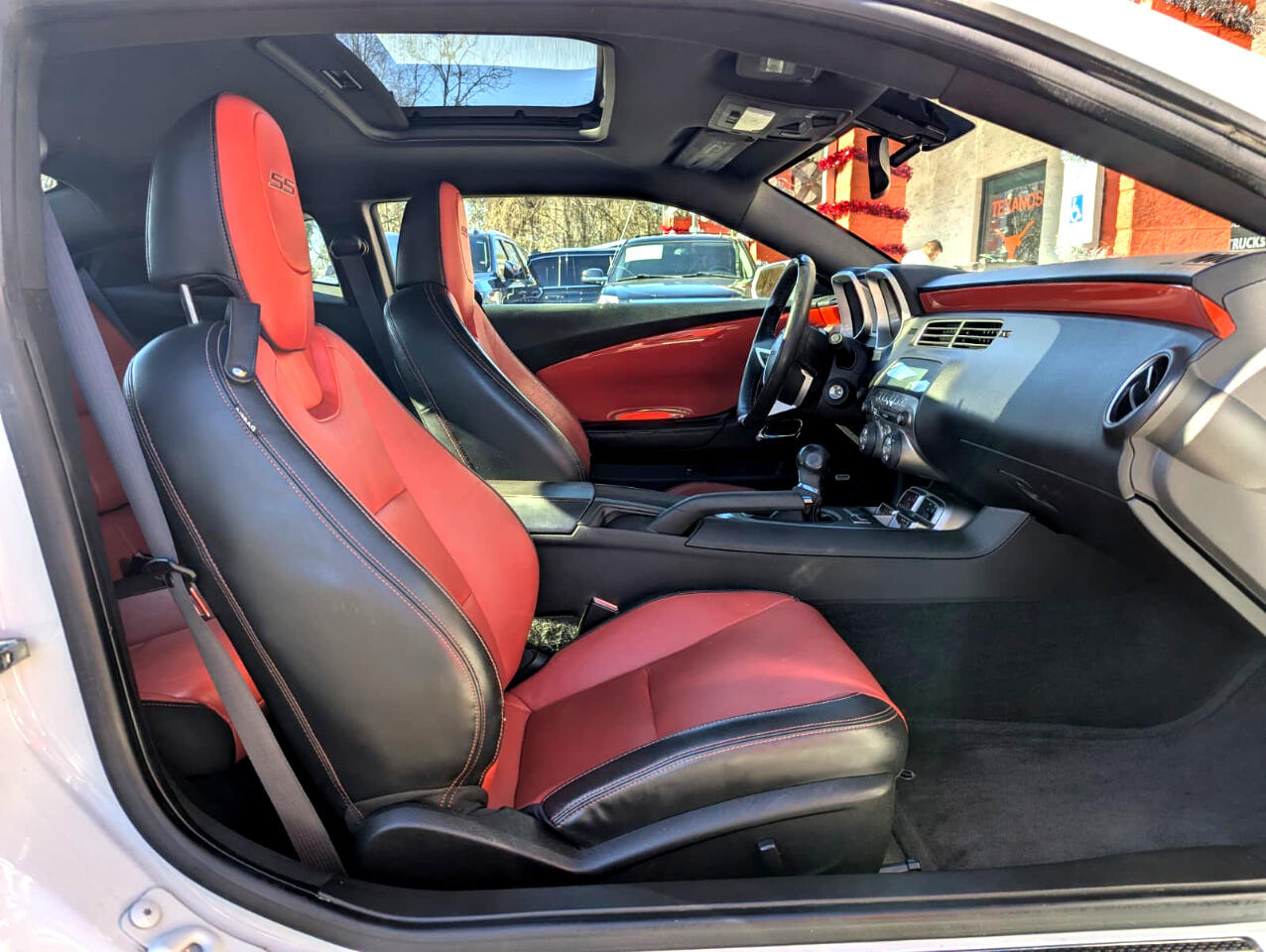 Chevrolet Camaro 2dr Cpe 2SS 2011