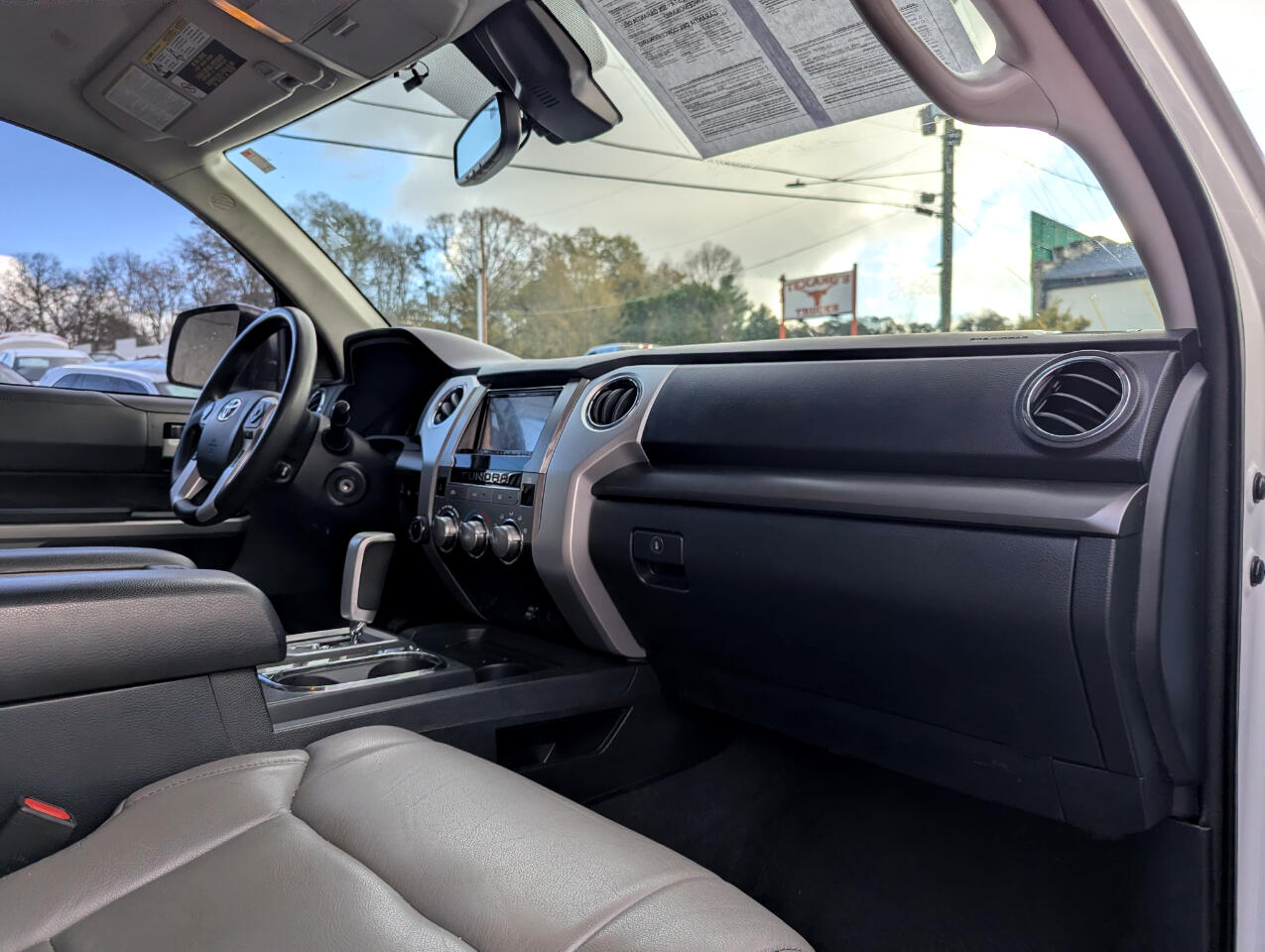 Toyota Tundra 4WD SR5 CrewMax 5.5' Bed 5.7L FFV (Natl) 2019