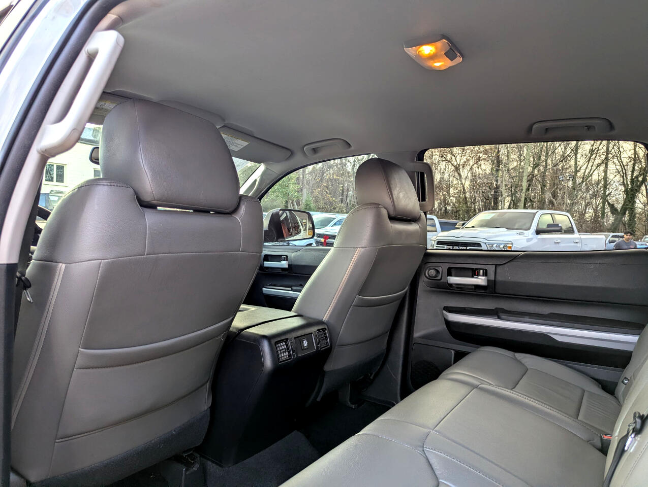 Toyota Tundra 4WD SR5 CrewMax 5.5' Bed 5.7L FFV (Natl) 2019