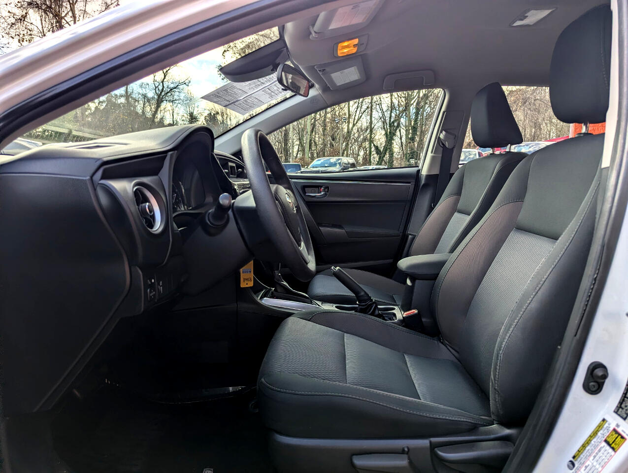 Toyota Corolla XLE CVT (Natl) 2019