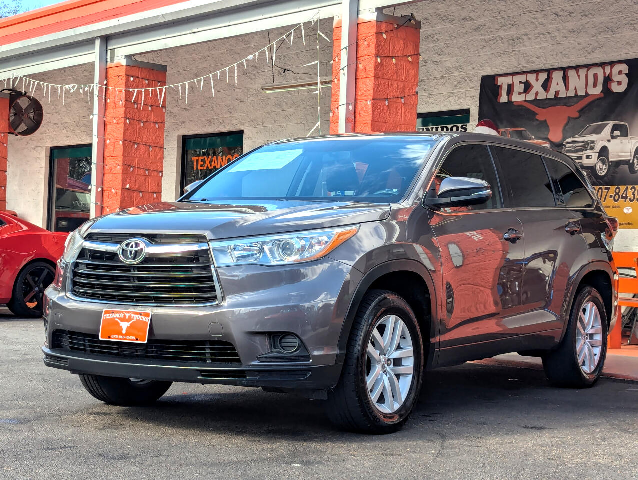 Toyota Highlander FWD 4dr V6 LE (Natl) 2015