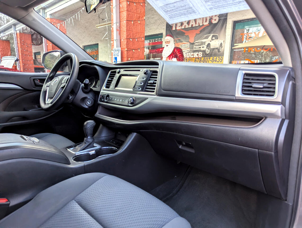 Toyota Highlander FWD 4dr V6 LE (Natl) 2015