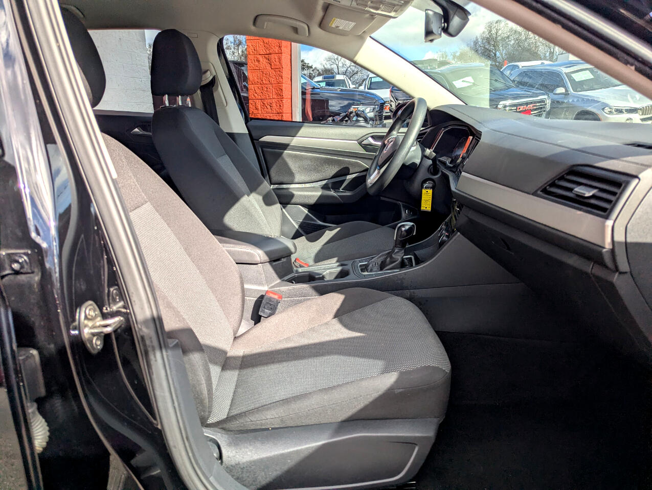 Volkswagen Jetta R-Line Auto w/SULEV 2020