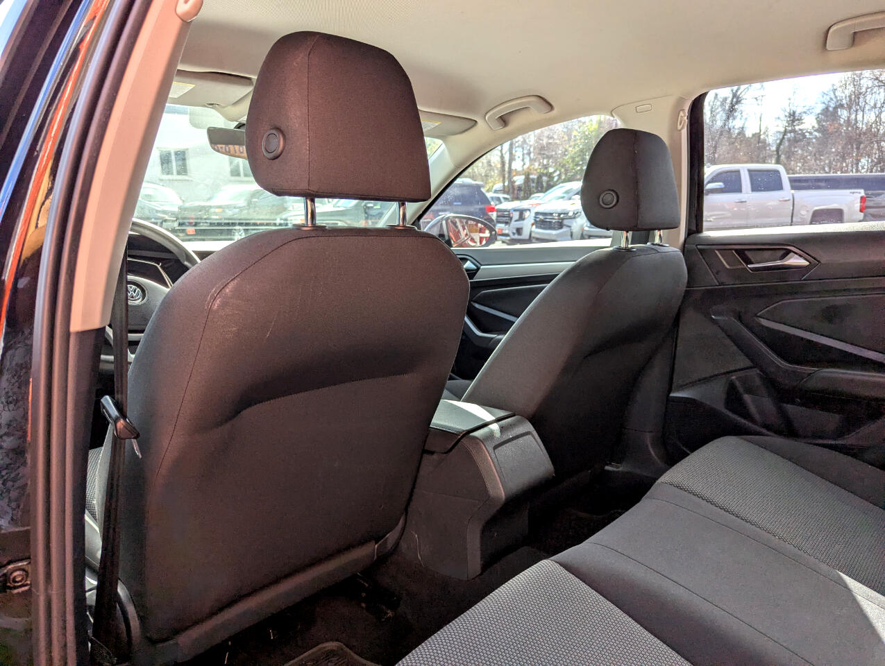 Volkswagen Jetta R-Line Auto w/SULEV 2020