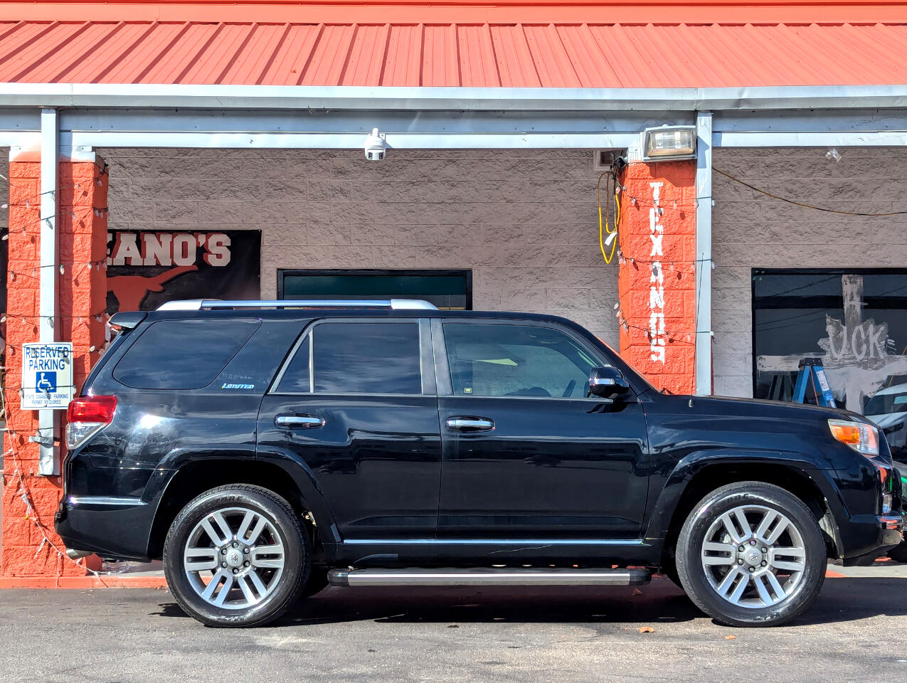 Toyota 4Runner 4WD 4dr V6 Limited (Natl) 2013