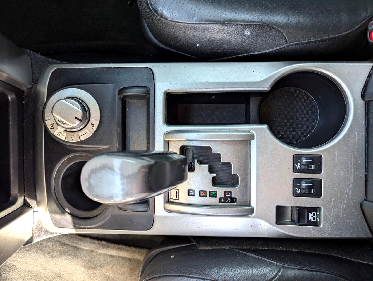 Toyota 4Runner 4WD 4dr V6 Limited (Natl) 2013