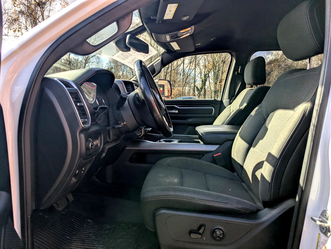 RAM 1500 Big Horn/Lone Star 4x4 Crew Cab 5'7" Box 2019