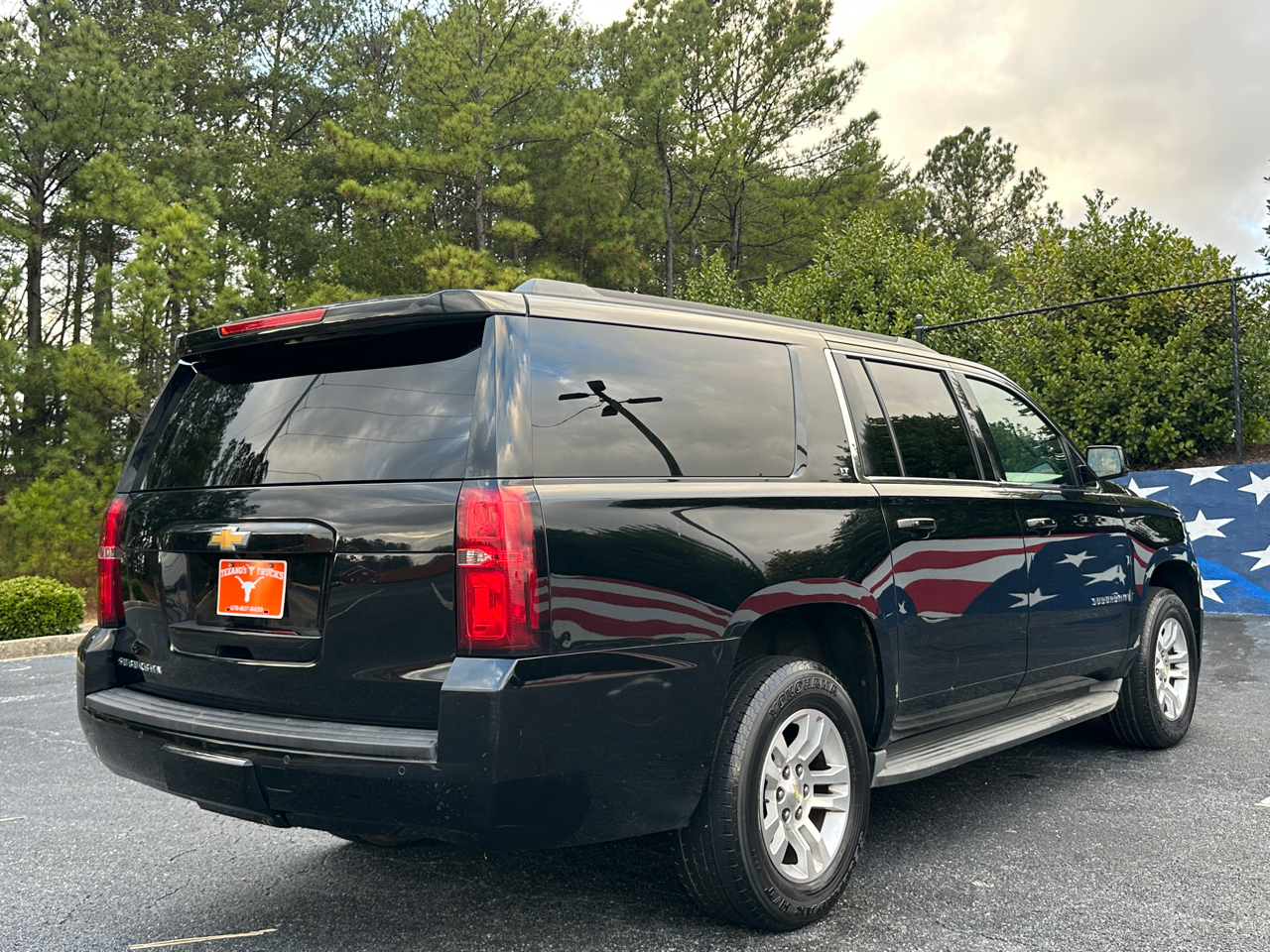 Chevrolet Suburban 4WD 4dr LT 2015