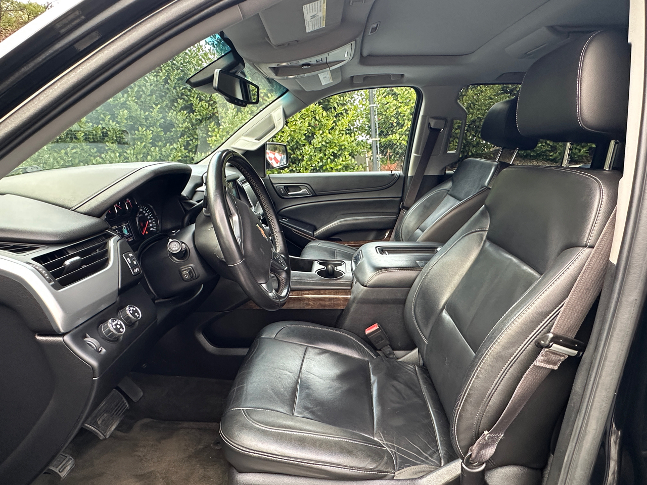 Chevrolet Suburban 4WD 4dr LT 2015