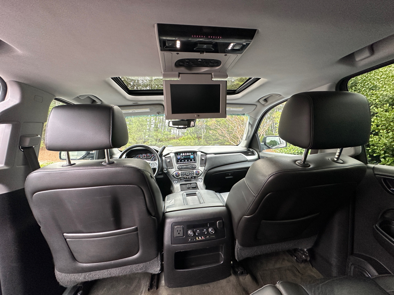 Chevrolet Suburban 4WD 4dr LT 2015