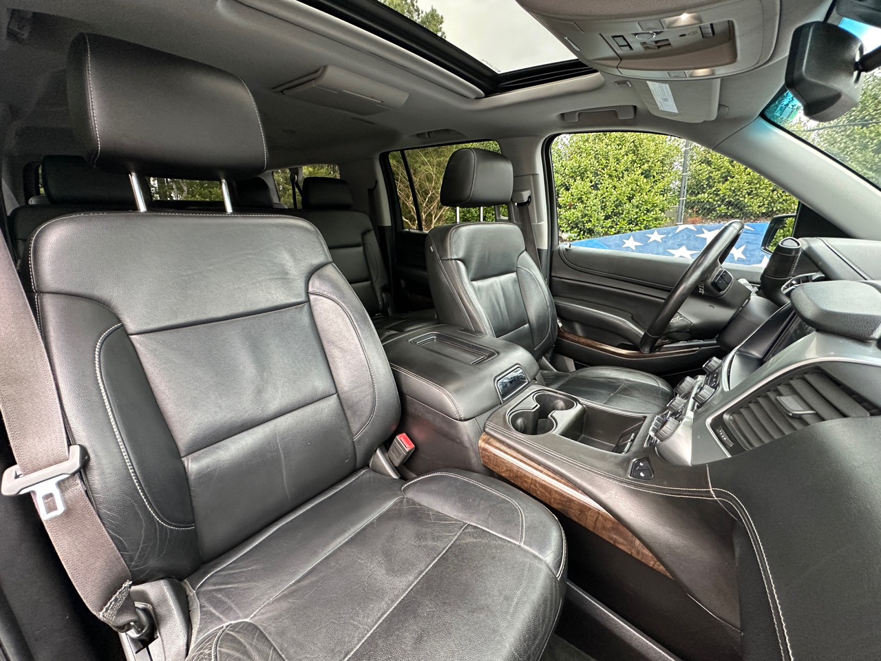 Chevrolet Suburban 4WD 4dr LT 2015