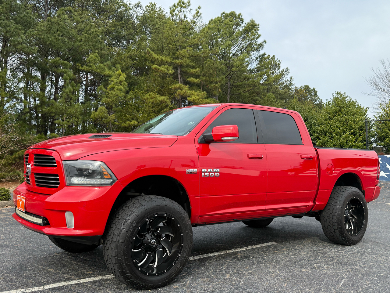 RAM 1500 4WD Crew Cab 140.5" Sport 2015